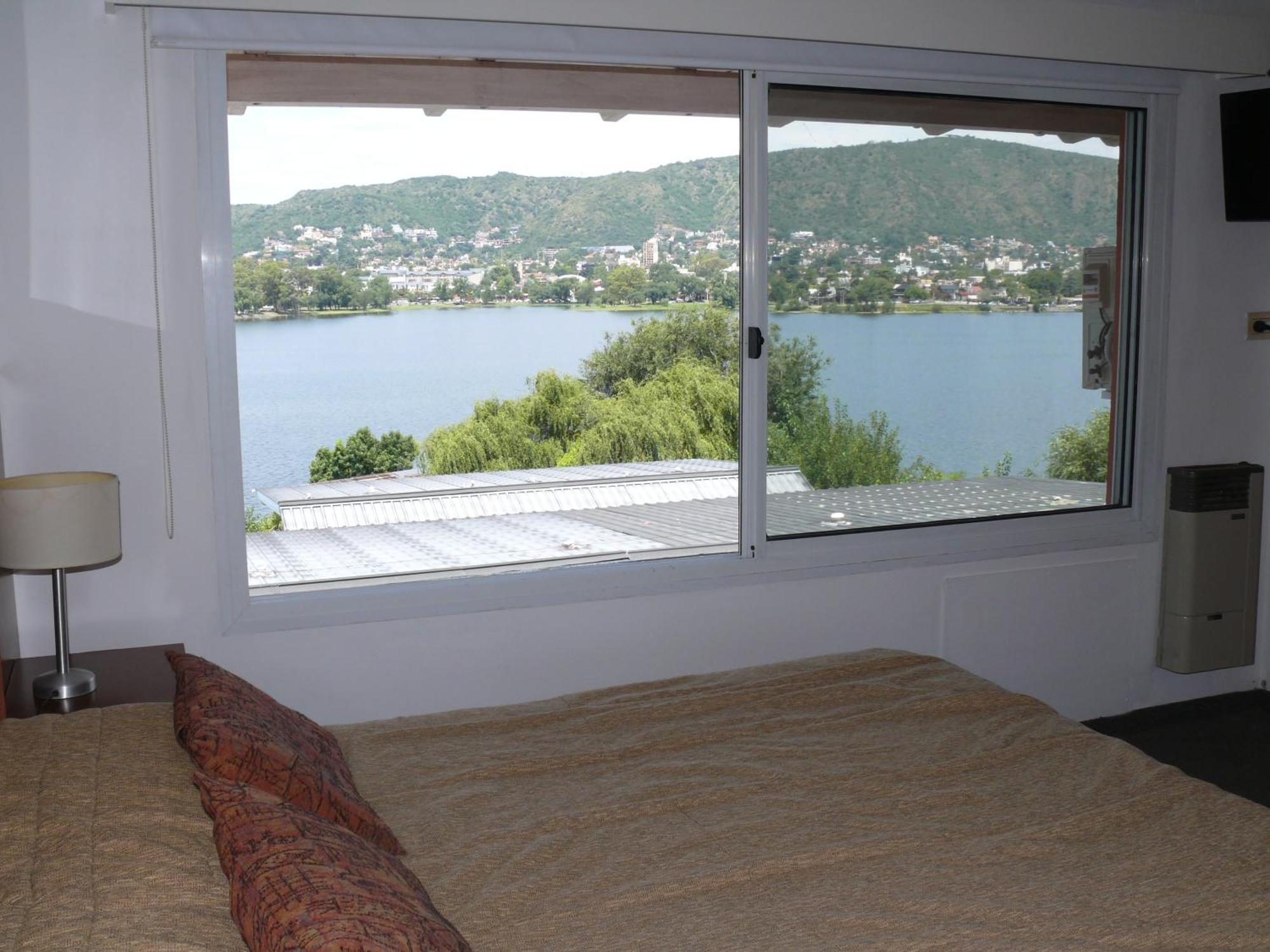 Lake Buenavista Apart Hotel & Suites Villa Carlos Paz Exterior photo