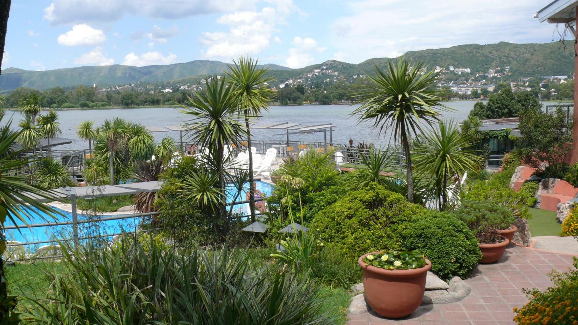Lake Buenavista Apart Hotel & Suites Villa Carlos Paz Exterior photo
